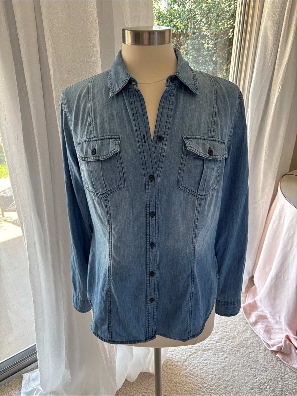 Classic Denim Button-Front Shirt - Light Blue
